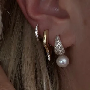 Mama Bijoux Chubby Diamond Pavé & Pearl Drop Earrings Discount