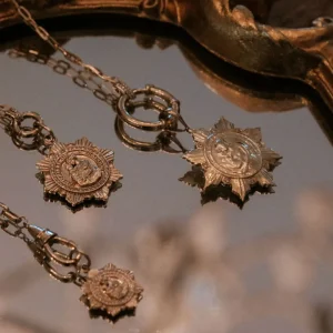 Mama Bijoux Diamond and Spring Clasp Chain Necklace Fashion