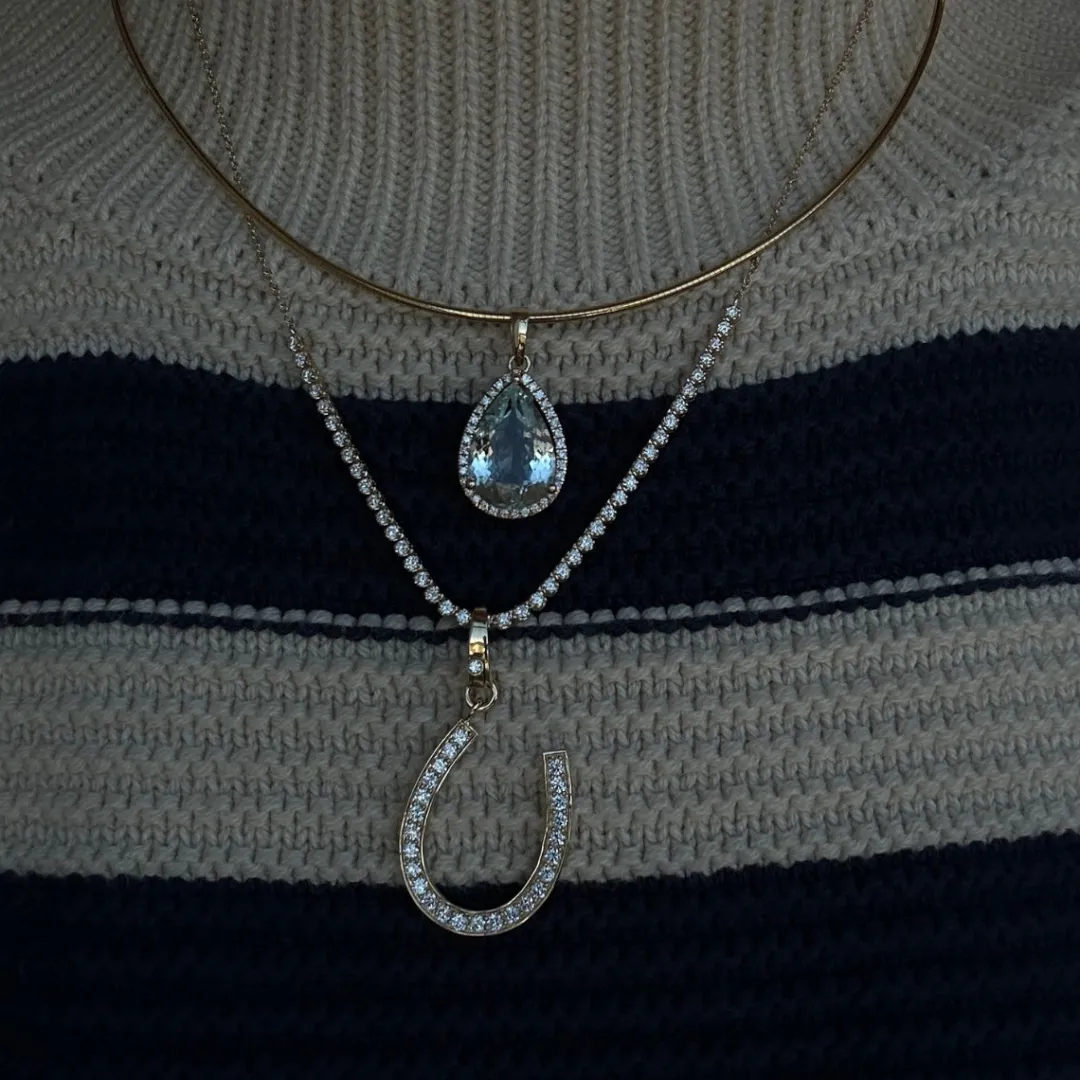 jumbo_diamond_horseshoe_p_3.webp Mama Bijoux Jumbo Diamond Horseshoe Pendant Outlet