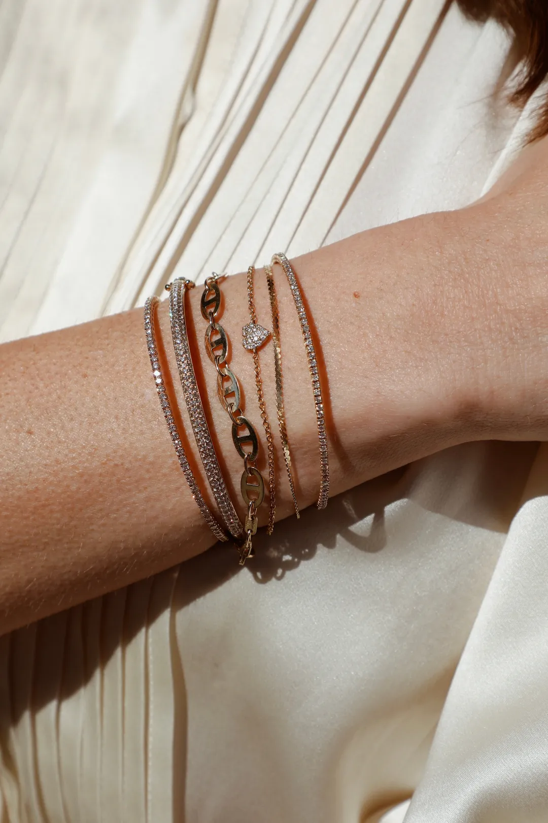 k_gold_diamond_heart_brac_9.webp Mama Bijoux 14k Gold Diamond Heart Bracelet (Mama/Adult Size) Outlet