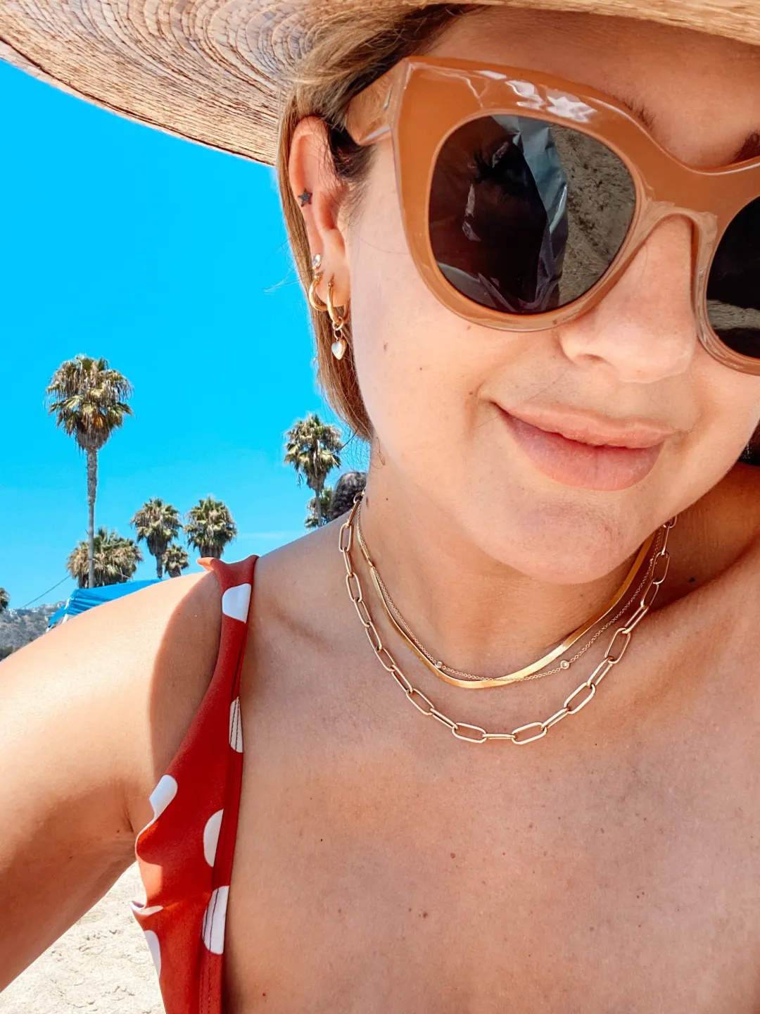 k_yellow_gold_chunky_roun_4.webp Mama Bijoux 14k Yellow Gold Chunky Rounded Paper Clip Chain Necklace Fashion