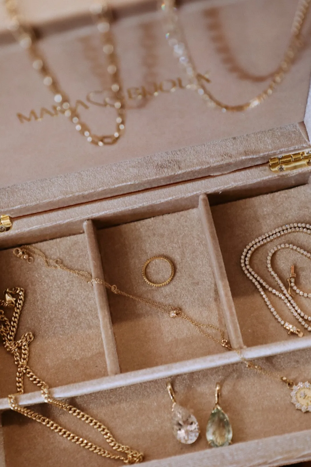 mama_bijoux_heirloom_jewe_0.webp Mama Bijoux Heirloom Jewelry Box Hot