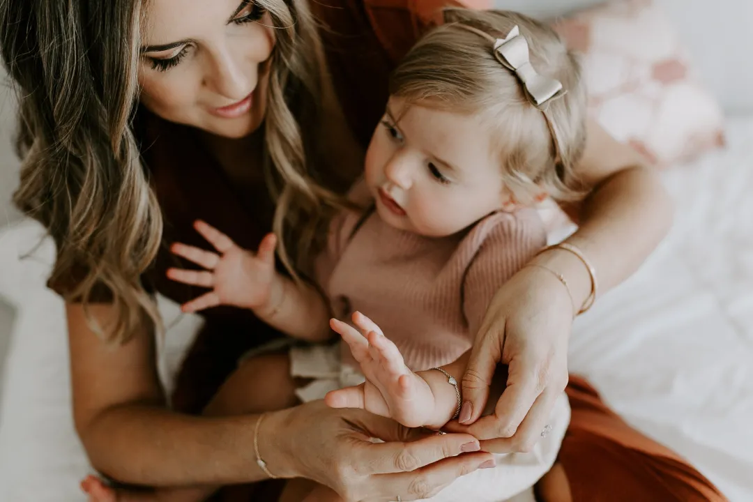 mom_amp_babe_matching_dia_5.webp Mama Bijoux Mom & Babe Matching Diamond Heart Bracelet Set Sale